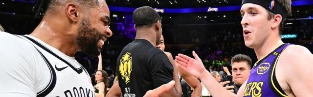 皇冠体育注册-轰38分创新高！里夫斯变詹皇绝配：5600万合同真香