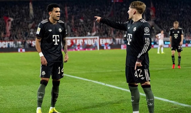 皇冠体育平台-凯奥迪”哑火拜仁照样逆转，孔帕尼超越了师傅瓜迪奥拉