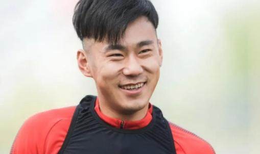 皇冠体育平台-8000万先生前来试训 津门虎已向中意外援发邀请函